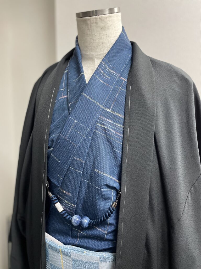 仕立て上がりの男着物と羽織のコーディネート　素材はポリエステル