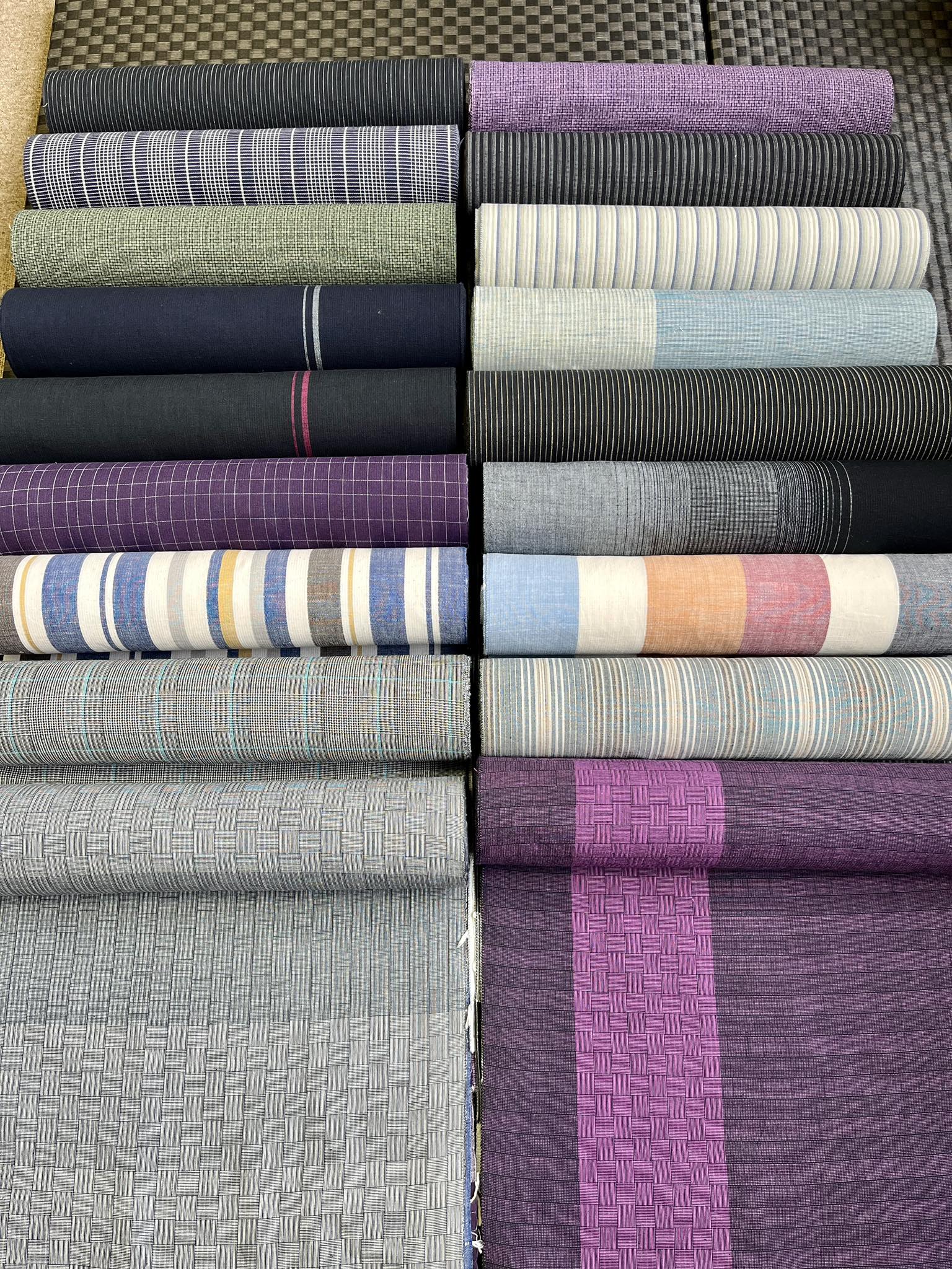 セレクトしている片貝木綿の反物